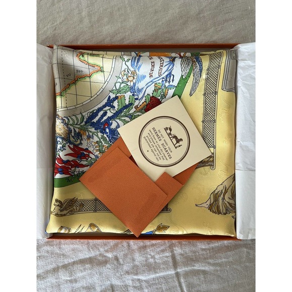 HERMES Silk Scarf LE GEOGRAPHE Carre 90 Sandra Laroche Kangaroo Jacquard w/Box - Picture 7 of 16
